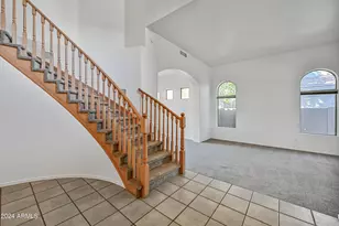 4633 E Robin Ln, Phoenix, AZ 85050 - Photo 2