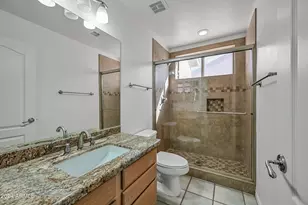 4633 E Robin Ln, Phoenix, AZ 85050 - Photo 16