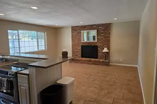 1409 E Alameda Dr, Tempe, AZ 85282 - Photo 14