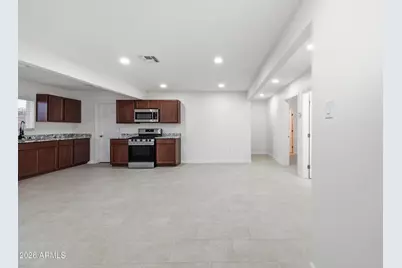 6644 S 6th Avenue, Phoenix, AZ 85041 - Photo 2