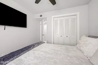 4301 N 81st Avenue, Phoenix, AZ 85033 - Photo 10
