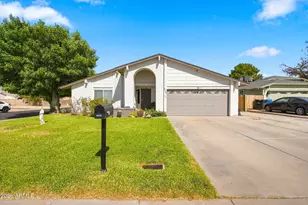 6429 S 17th St, Phoenix, AZ 85042 - Photo 2