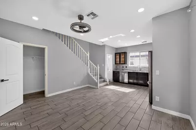 2015 N 77th Lane, Phoenix, AZ 85035 - Photo 8
