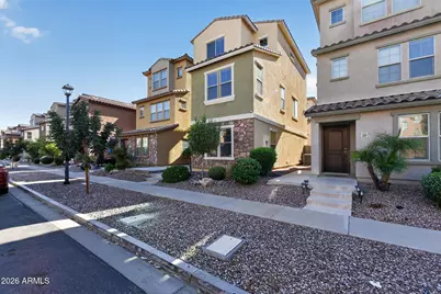 2015 N 77th Lane, Phoenix, AZ 85035 - Photo 1