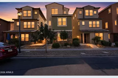 2015 N 77th Lane, Phoenix, AZ 85035 - Photo 2
