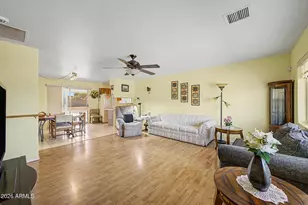 10049 W Bradshaw Dr, Arizona City, AZ 85123 - Photo 8