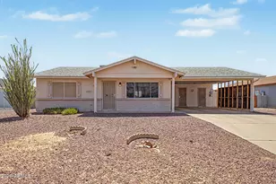 10049 W Bradshaw Dr, Arizona City, AZ 85123 - Photo 2