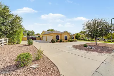2089 E Park Avenue, Gilbert, AZ 85234 - Photo 2