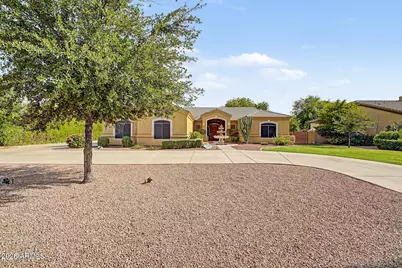 2089 E Park Avenue, Gilbert, AZ 85234 - Photo 1