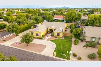 2089 E Park Avenue, Gilbert, AZ 85234 - Photo 46