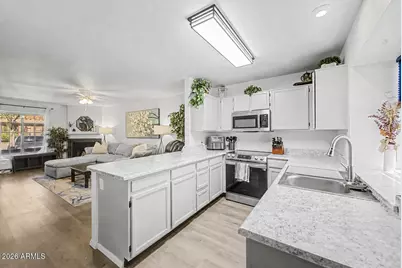 8111 W Wacker Road #32, Peoria, AZ 85381 - Photo 10