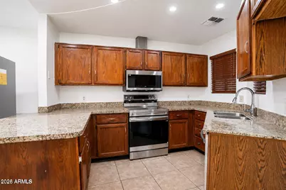 11140 N 82nd Lane, Peoria, AZ 85345 - Photo 10