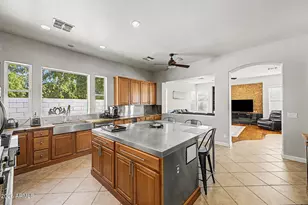 2725 S Sierra St, Gilbert, AZ 85295 - Photo 16