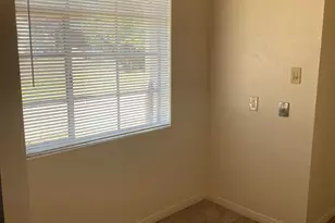 3207 E Medlock Dr, Phoenix, AZ 85018 - Photo 8