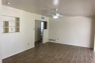 3207 E Medlock Dr, Phoenix, AZ 85018 - Photo 4