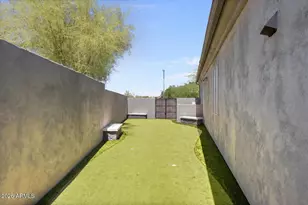 10401 E Helm Dr, Scottsdale, AZ 85255 - Photo 14
