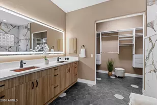10401 E Helm Dr, Scottsdale, AZ 85255 - Photo 16