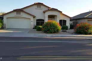 15325 W Honeysuckle Ln, Surprise, AZ 85374 - Photo 2