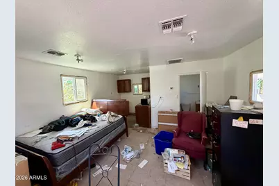 945 W Corona Avenue, Phoenix, AZ 85041 - Photo 44