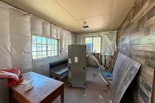 945 W Corona Ave, Phoenix, AZ 85041 - Photo 52