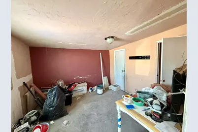 945 W Corona Avenue, Phoenix, AZ 85041 - Photo 36