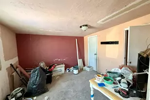 945 W Corona Ave, Phoenix, AZ 85041 - Photo 36