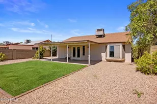 3411 W Irma Ln, Phoenix, AZ 85027 - Photo 18