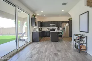 820 E Constance Wy, Phoenix, AZ 85042 - Photo 26