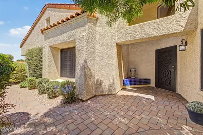 10099 E San Salvador Drive, Scottsdale, AZ 85258 - Photo 4