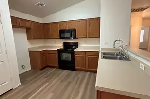 11426 W Virginia Ave, Avondale, AZ 85392 - Photo 6