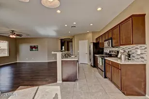 3860 S Ashley Dr, Chandler, AZ 85286 - Photo 16