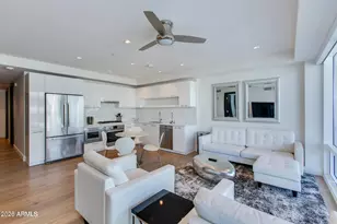 4422 N 75th St, Scottsdale, AZ 85251 - Photo 2
