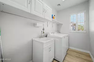 6310 S White Pl, Chandler, AZ 85249 - Photo 24