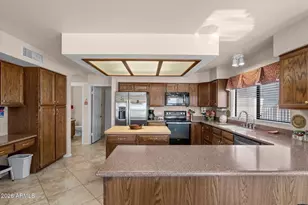 18842 N 96th Ln, Peoria, AZ 85382 - Photo 14