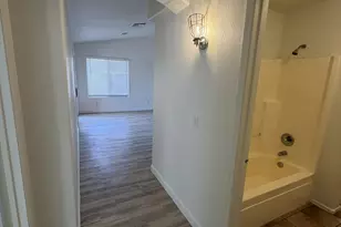 3816 S 74th Dr, Phoenix, AZ 85043 - Photo 4