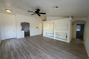 3816 S 74th Dr, Phoenix, AZ 85043 - Photo 2