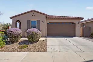 121 E Virgo Pl, Chandler, AZ 85249 - Photo 2