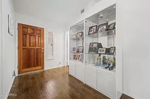 8513 W Oraibi Dr, Peoria, AZ 85382 - Photo 2