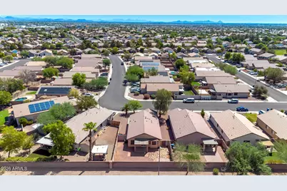 16286 N 138th Lane, Surprise, AZ 85374 - Photo 32