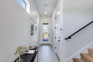 377 E Windsor Ave, Phoenix, AZ 85004 - Photo 2