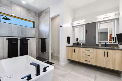 377 E Windsor Avenue #1, Phoenix, AZ 85004 - Photo 10