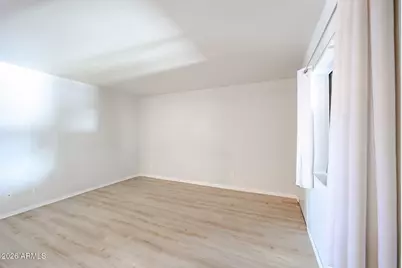 17 E Ruth Avenue #202, Phoenix, AZ 85020 - Photo 4