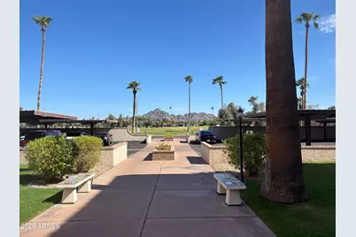 3033 E Devonshire Avenue #2017, Phoenix, AZ 85016 - Photo 4