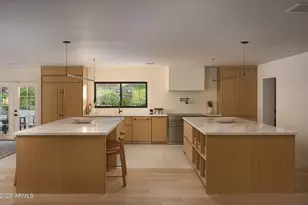 4035 E McDonald Dr, Phoenix, AZ 85018 - Photo 2