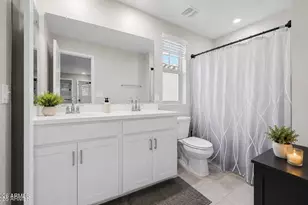 18377 W Villa Hermosa Ln, Surprise, AZ 85387 - Photo 8