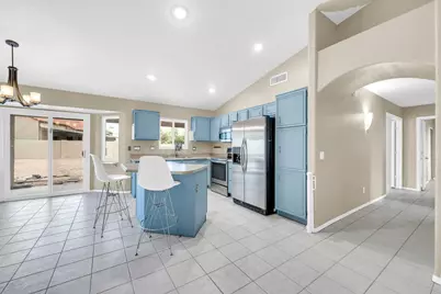 16916 E Alamosa Avenue, Fountain Hills, AZ 85268 - Photo 8