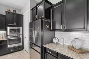 12069 S 183rd Dr, Goodyear, AZ 85338 - Photo 14