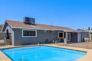 2621 N 50th Ln, Phoenix, AZ 85035 - Photo 2