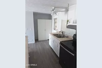 20519 E Emerald Drive, Black Canyon City, AZ 85324 - Photo 2