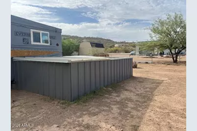 20519 E Emerald Drive, Black Canyon City, AZ 85324 - Photo 12